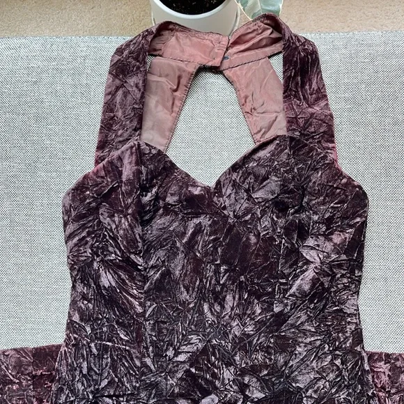 Vintage Crushed Velvet Burgundy Dress with Slit and buttons, Size: 6 - Picture 3 of 17